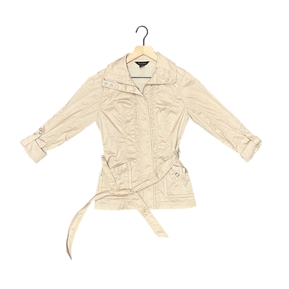 White House Black Market light jacket